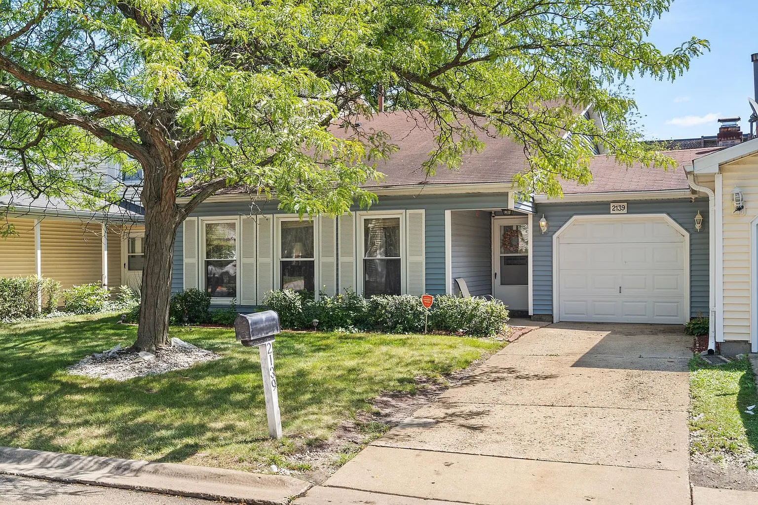 2139 Pepperwood Ln photo 1