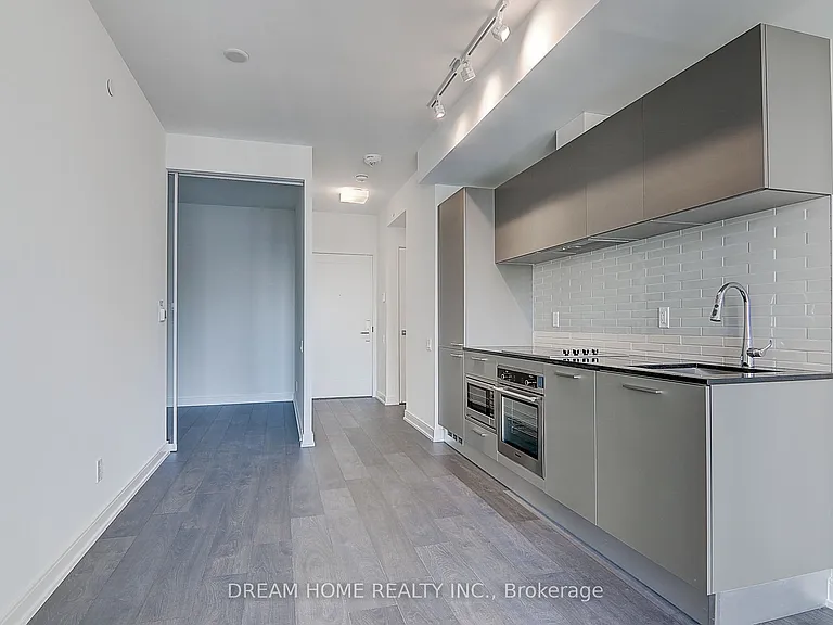 3 Gloucester St #1913 — Photo 10