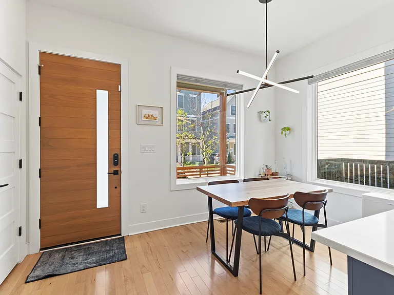604 Velma Hopkins Ln — Photo 3