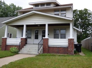 922 S Twyckenham Dr, South Bend, IN 46615