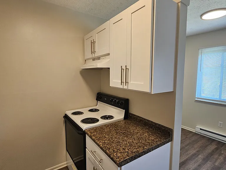 3380 Brunnerdale Ave NW #3 — Photo 3
