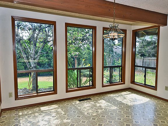 2nd image of 2307 SE 149th Ave