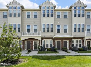36 Kyle Dr, Tinton Falls, NJ 07712