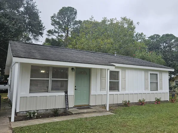 4302 Newman Ave, Pascagoula, MS 39581