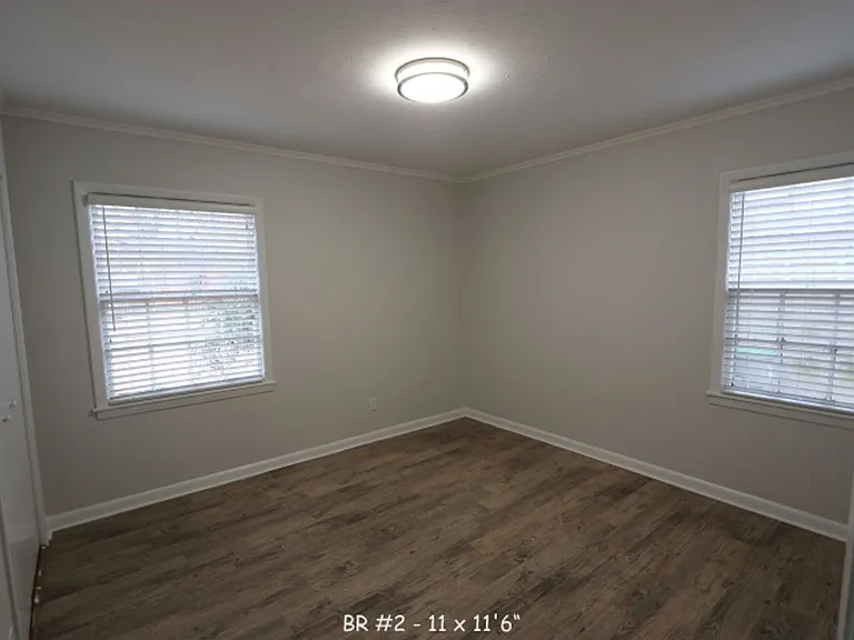1648 Ivy Rd — Photo 6