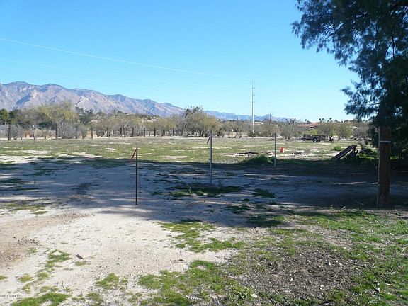 3rd image of 4380 N Mainard Dr