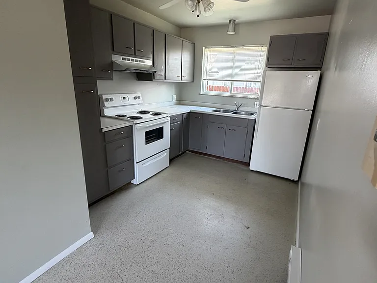 516 Carson St #1 — Photo 3