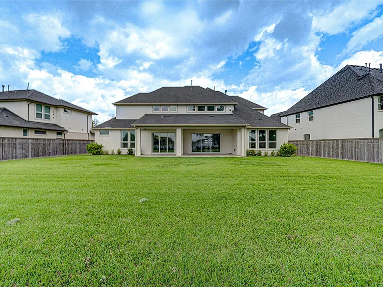 10318 Fountain Shore Dr — Photo 44