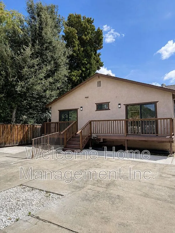 4 bed, 2.0 bath, 1600 sqft, $3,900 — Photo 3