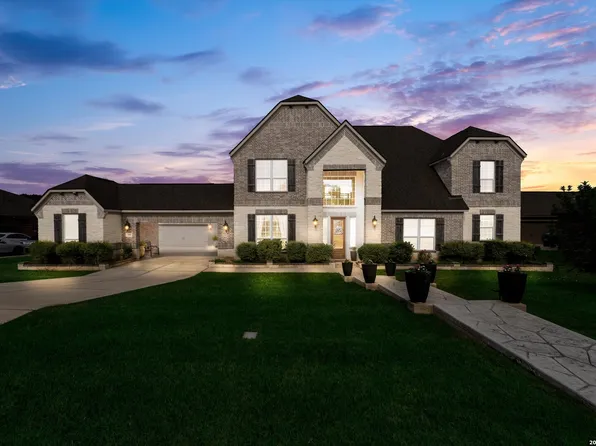 196 TEXAS BND, Castroville, TX 78009