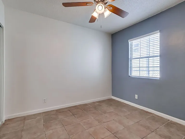 2419 S. Ridgeley Dr — Photo 8