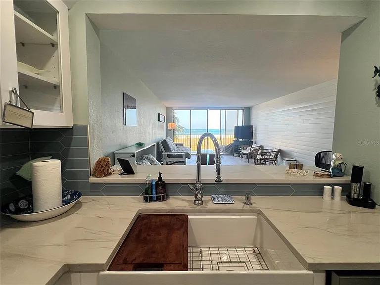 1250 Gulf Blvd #405 — Photo 9