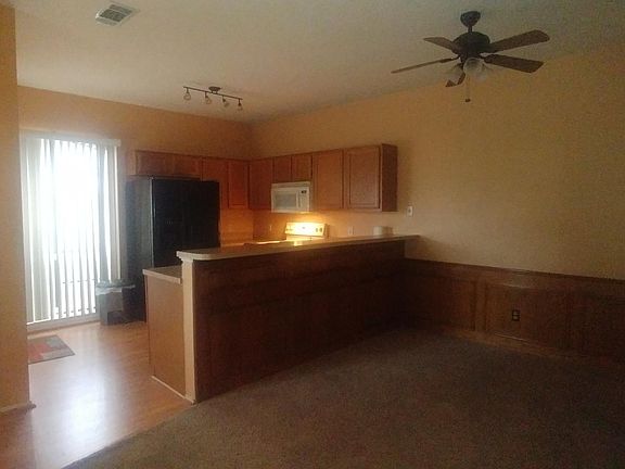 5th image of 611 Oriole Blvd APT 1401