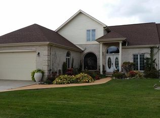 1424 Turnberry Ct, Bowling Green, OH