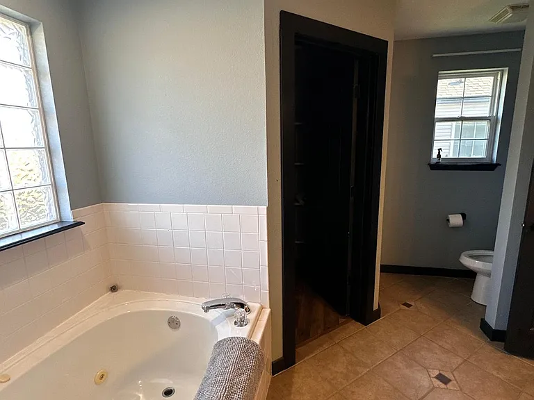 7 Stratton Ln — Photo 17