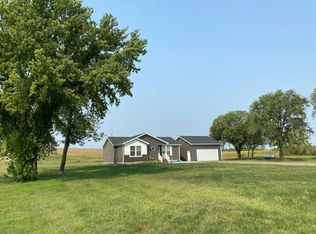2126 Z Rd, Mankato, KS 66956
