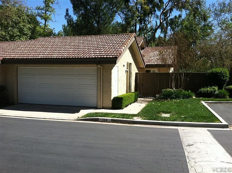1st image of 124 Rosehedge Ln