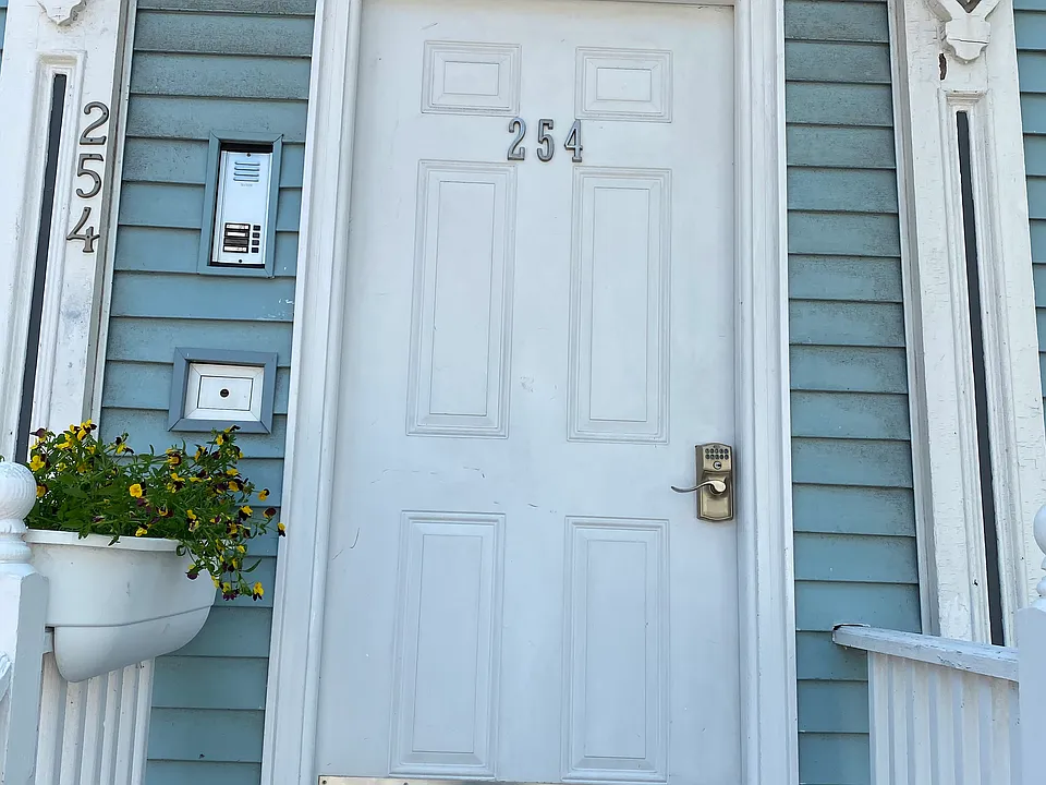 254 Spring St #2