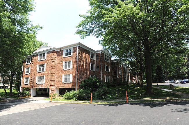 2nd image of 7600 Tremayne Pl APT 207