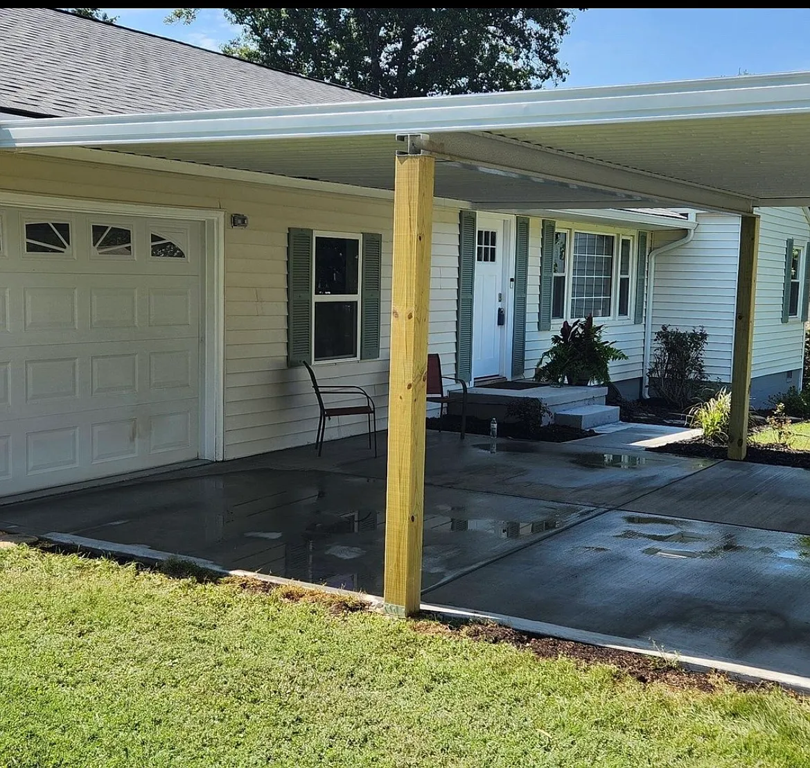 Building Photo - 5909 Adelia Dr