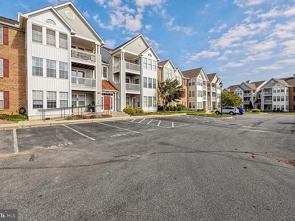 2nd image of 1601 Berry Rose Ct APT E