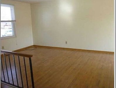 3rd image of 9001 Caminito Ct