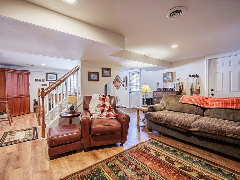 7497 Lake Ave — Photo 25