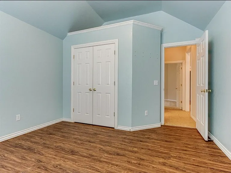 16605 Farmington Way — Photo 5