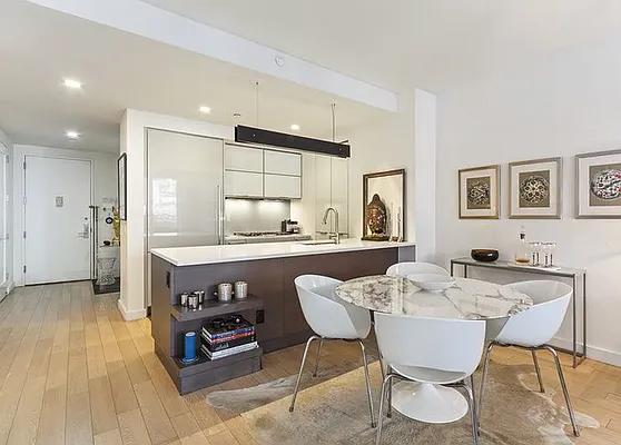 Rented by REAL New York | media 3