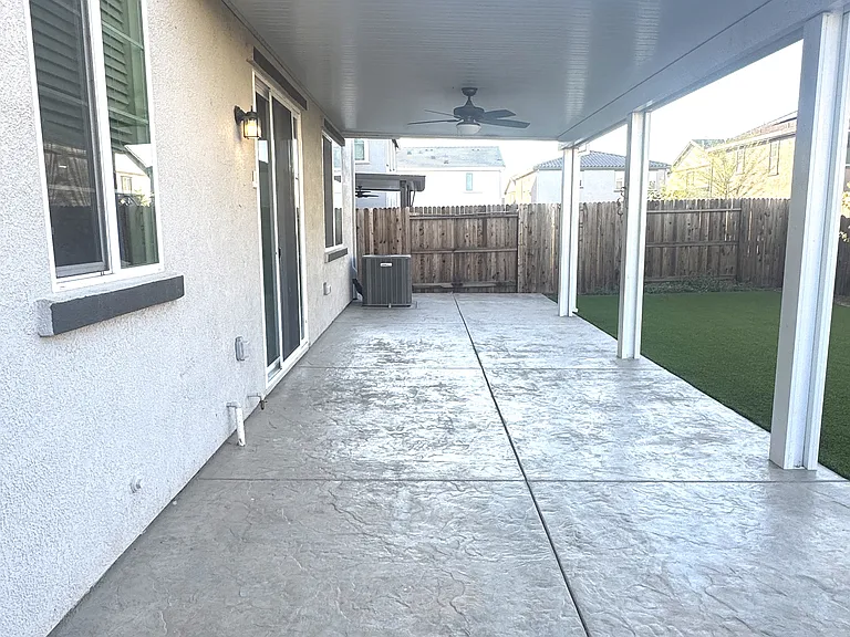 2121 Evening Star Cir — Photo 25