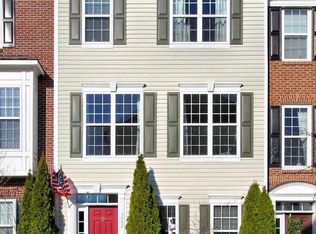 5092 Village Fountain Pl, Centreville, VA