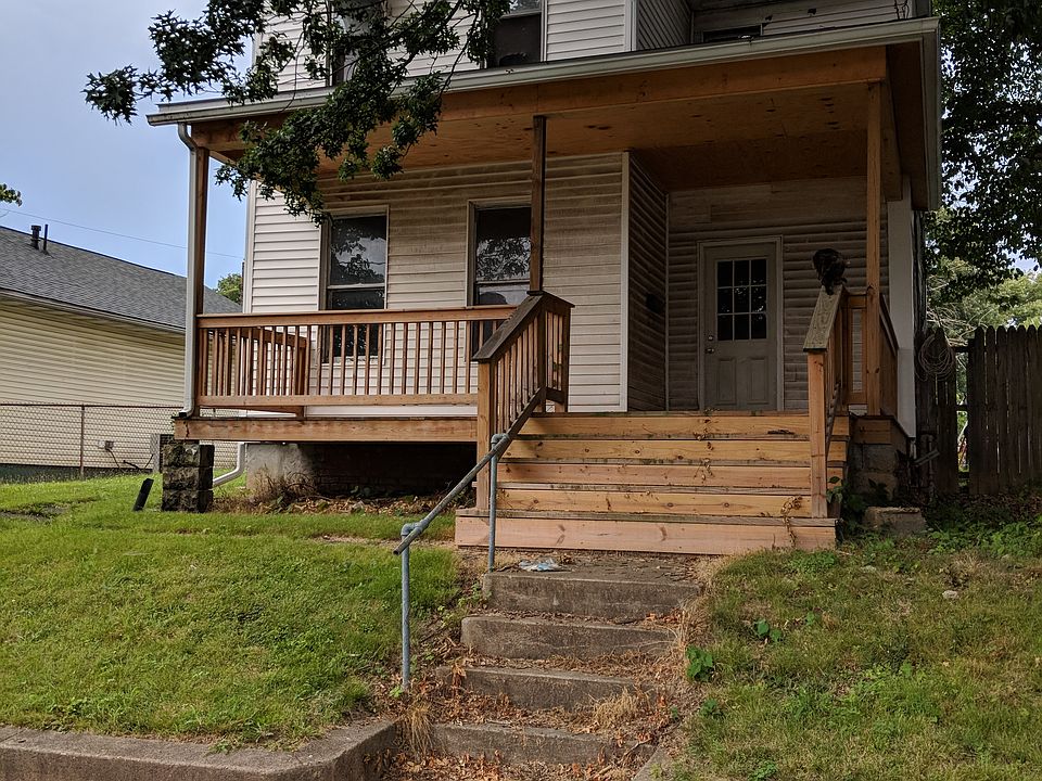 2nd image of 903 Virginia Ave