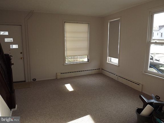 3rd image of 167 George St