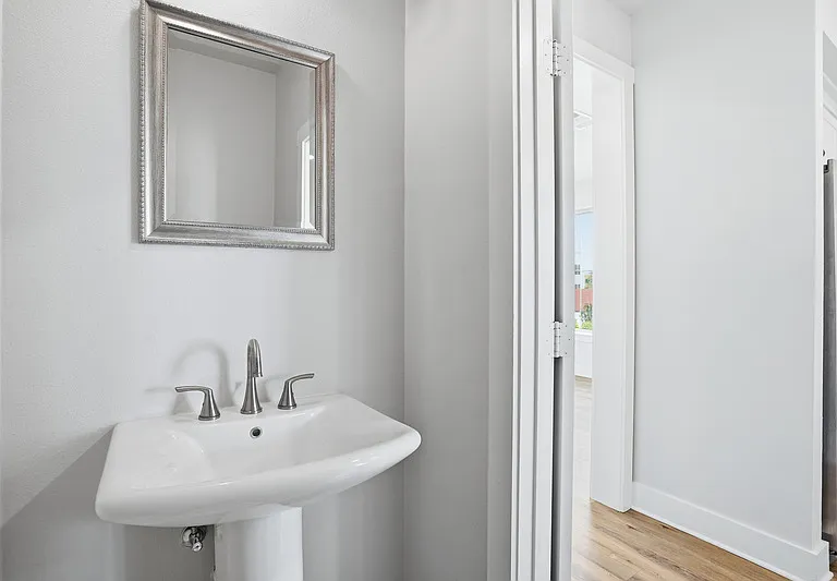 2340 Benbrook Dr — Photo 19