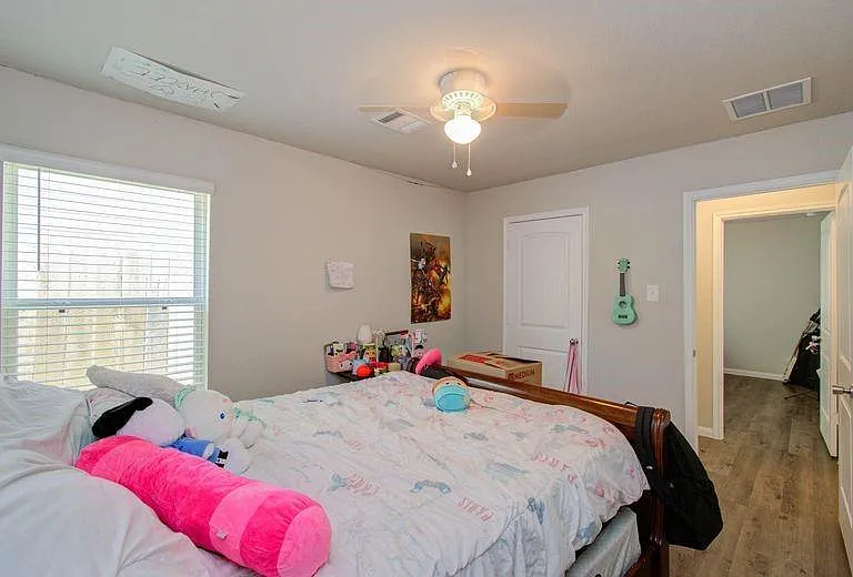 25416 Grotto Falls Ln — Photo 11