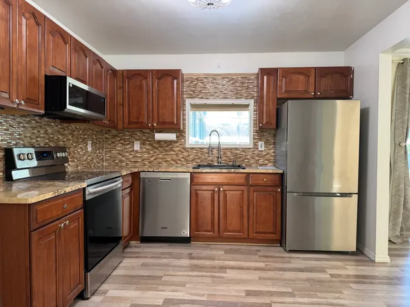 117 N Coleman Rd, Centereach, NY 11720