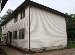 601 Cheyenne St #D, Leavenworth, KS 66048