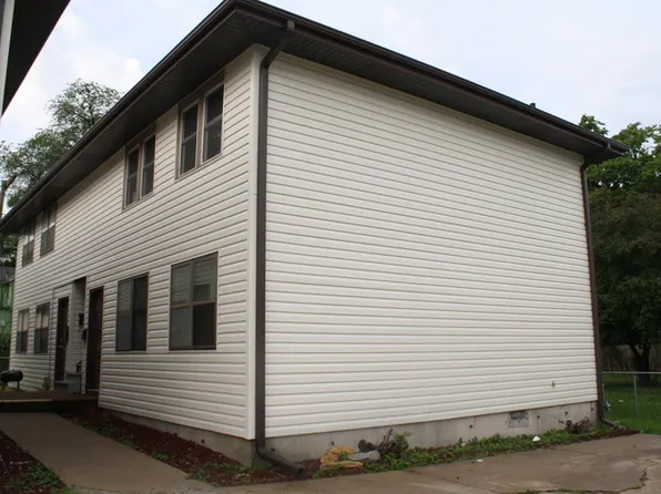 601 Cheyenne St #D, Leavenworth, KS 66048
