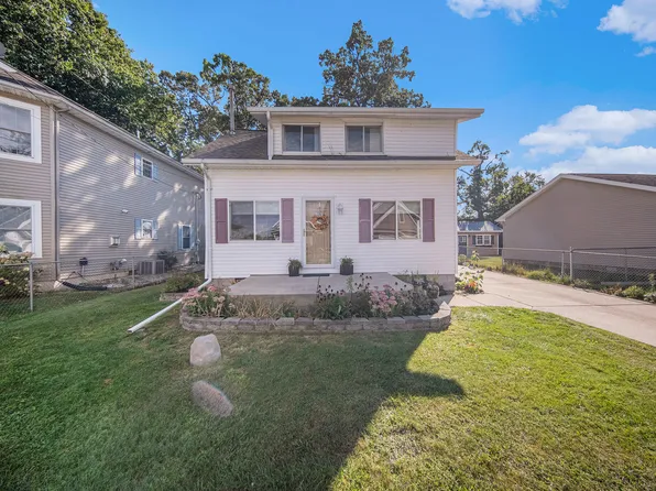 360 Oakwood Ave, Clarklake, MI 49234