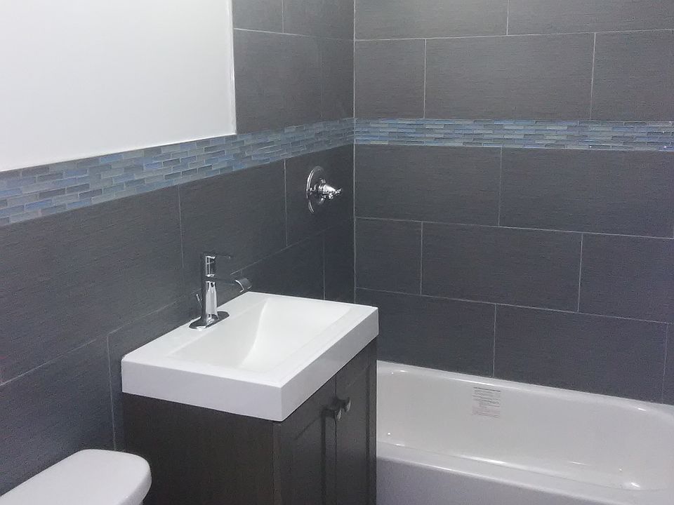 1st image of 7613 Myrtle Ave #2