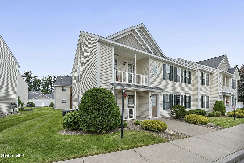 2nd image of 43 Morning Glory Way