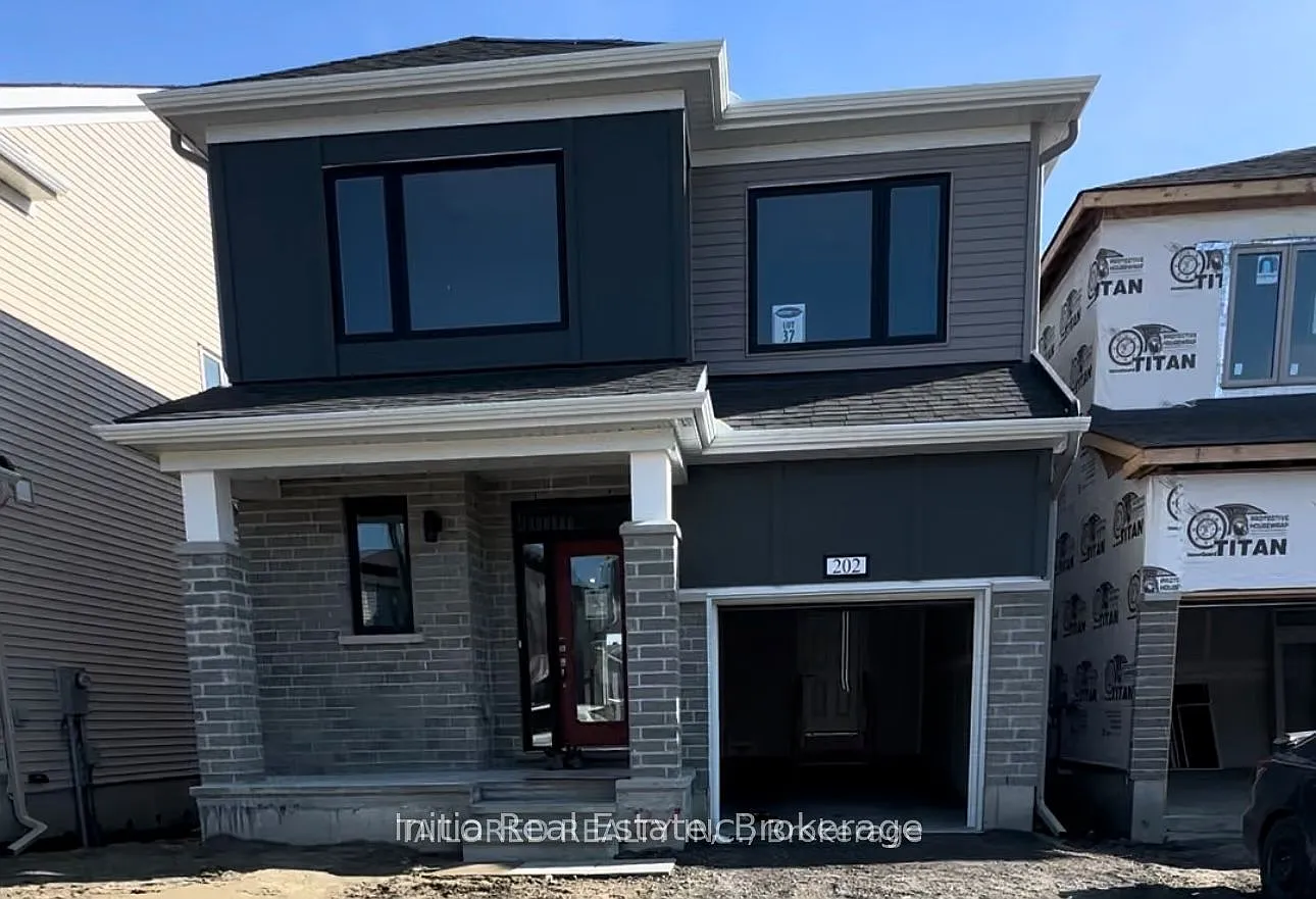 4 bed, $3,200 — Photo 1