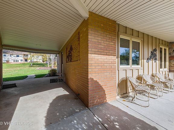 4th image of 350 Meadow Ln