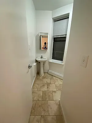 Rented by Oxford Property Group | media 38