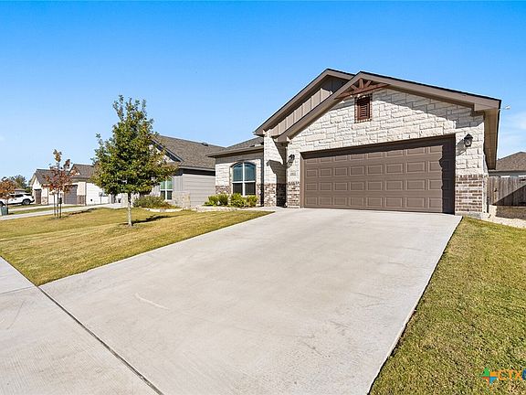 4th image of 1422 Fiddle Wood Way