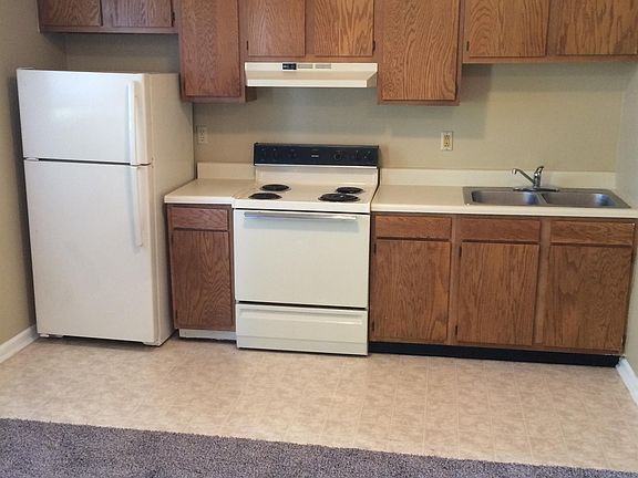 2nd image of 1213 W Main St #26