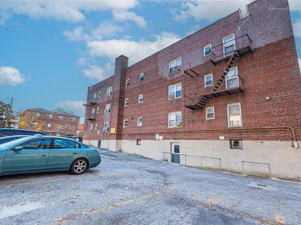 133-01 Booth Memorial Avenue image 18 of 20