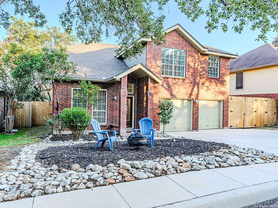 1st image of 4 Aubrey Ct