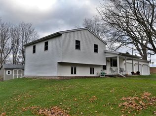 422 Hillside Ct, Reed City, MI 49677