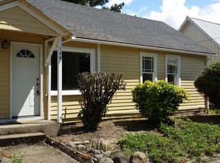140-144 S Park St, Carlton, OR